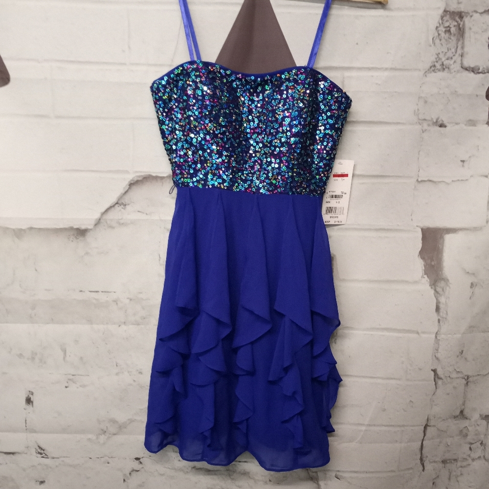 NEW Hailey Logan by Adrianna Papell Formal Dress